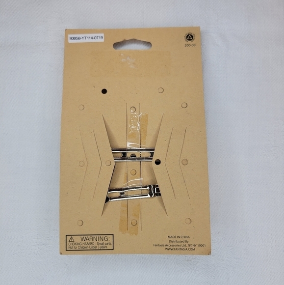 (NWT) Twig and arrow: Set of two: hair accessories snap close Barrett - Picture 4 of 4